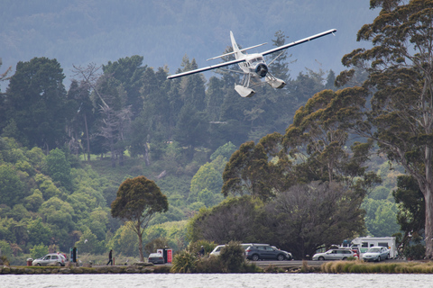 Rotorua: volo panoramico sul monte Tarawera e sulla valle di WaimanguTour del sentiero dell&#039;eruzione della valle vulcanica del Monte Tarawera / Waimangu