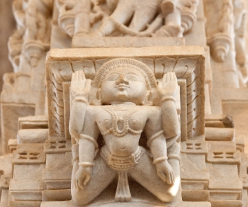 Visita el Templo de Ranakpur Con Parada en Udaipur Desde Jodhpur