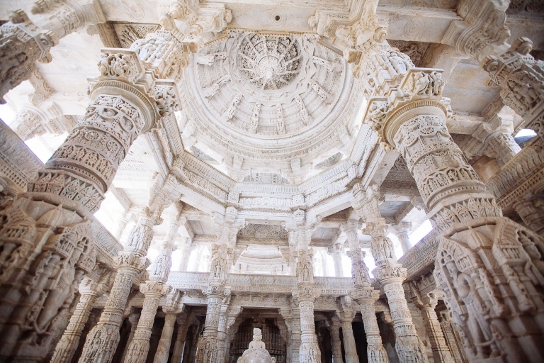 Odwiedź świątynię Ranakpur z Udaipur Drop z Jodhpur
