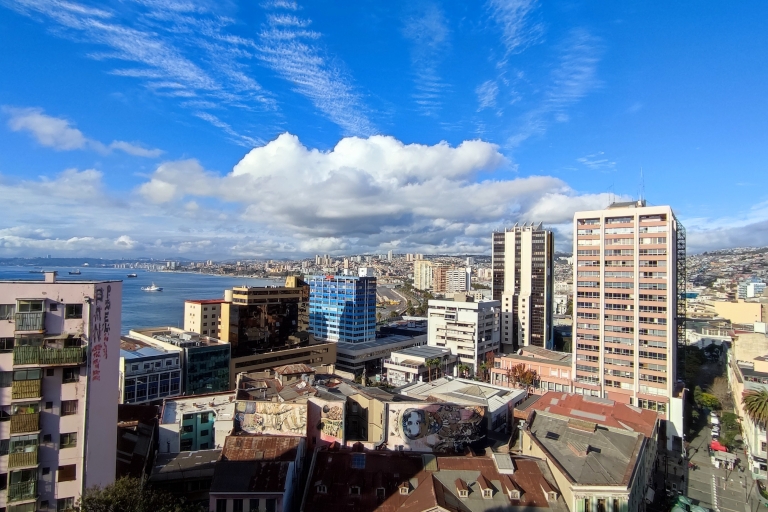 Visite de Valparaíso et dégustation de vin à Casablanca.