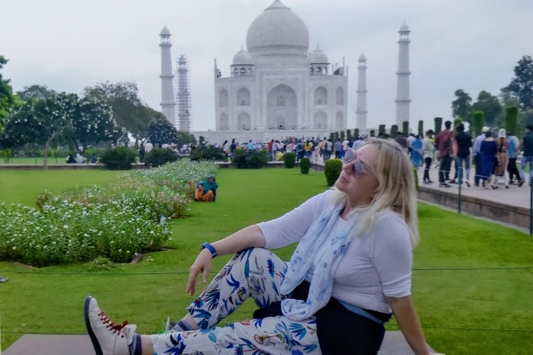 Desde Delhi: Visita privada al Taj Mahal con todo incluido (en coche)Excursión con Coche + Guía + Entrada