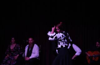 Barcelona: Flamenco Show mit optionalem Sangria Workshop
