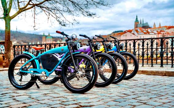 Prag: City Highlights e-Bike Tour