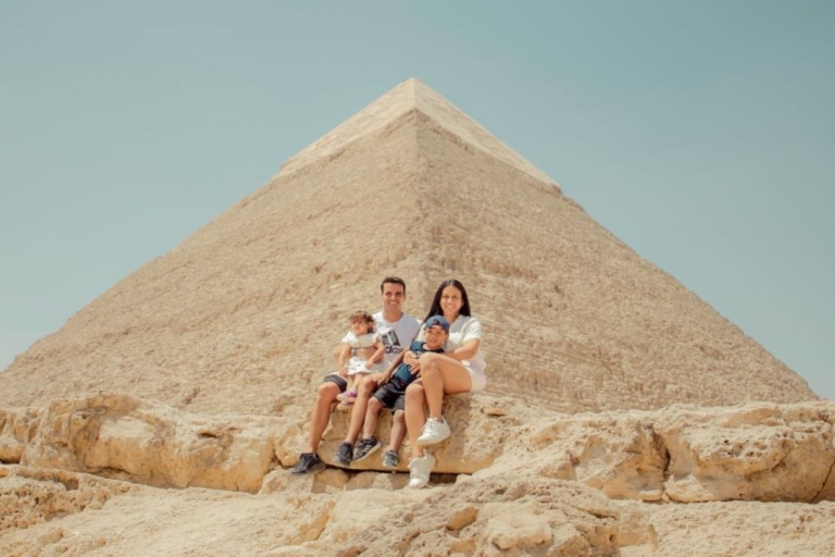 Sharm El Sheikh: Giza Plateau and Egyptian Museum Day Trip