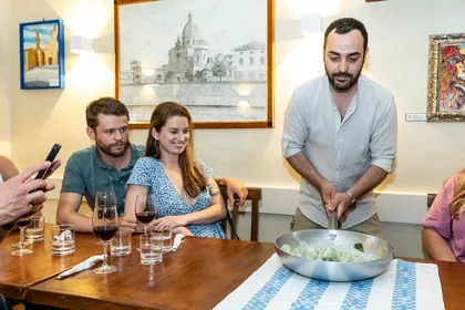 Florenz: Kulinarische Tour mit Wein bei Sonnenuntergang und Verkostungen Florenz: Kulinarische Tour mit Wein bei Sonnenuntergang und Verkostungen