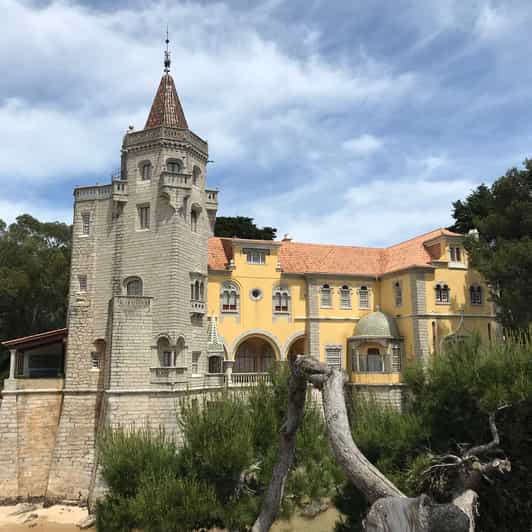Tour in Cascais, Castro Guimarães Palace & Boca do Inferno | GetYourGuide