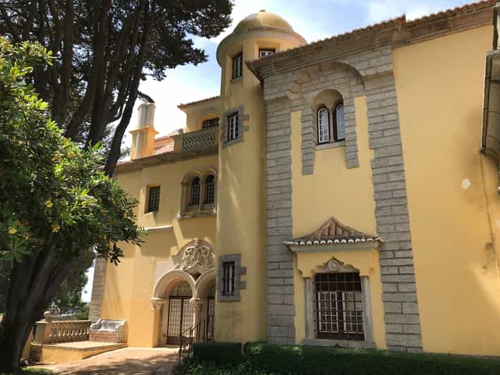 Tour in Cascais, Castro Guimarães Palace & Boca do Inferno | GetYourGuide