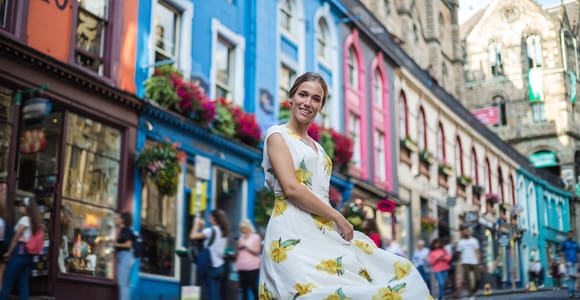 Edinburgh Old Town: Professional Photoshoot & Edited Photos