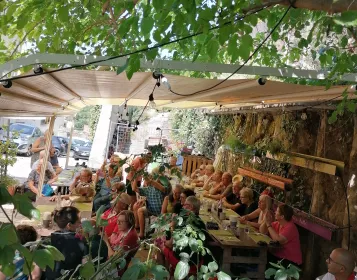 Motta Camastra: Sizilianisches Mittag- oder Abendessen mit Dorffrauen