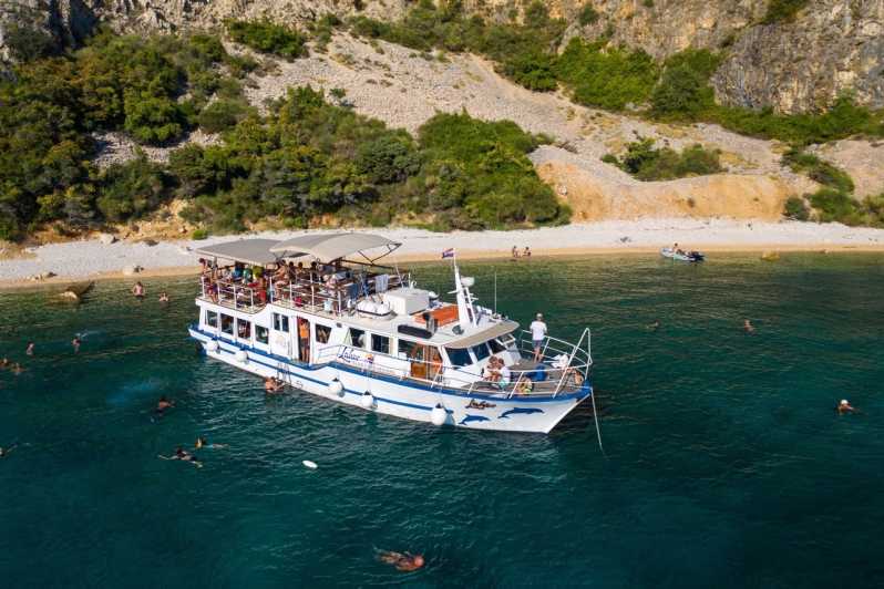 De Punat: excursion en bateau sur l'île de Plavnik avec déjeuner