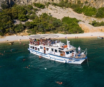 Punat: boottocht Grgur, Goli, Rab en Krk Island met lunch