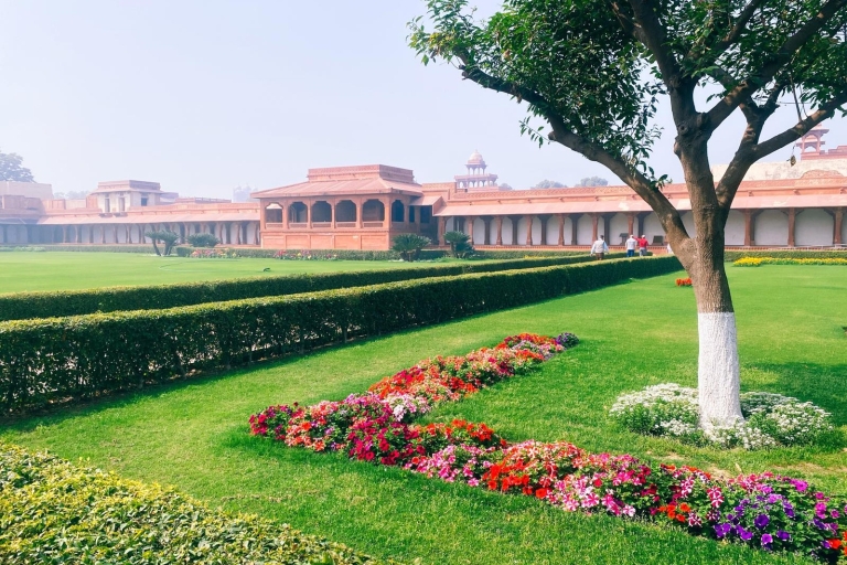 Von Jaipur aus: Private Sonnenaufgangstour zum Taj Mahal & Agra Fort
