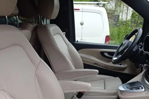 From Linate airport : Private 1-Way Transfer to Milan