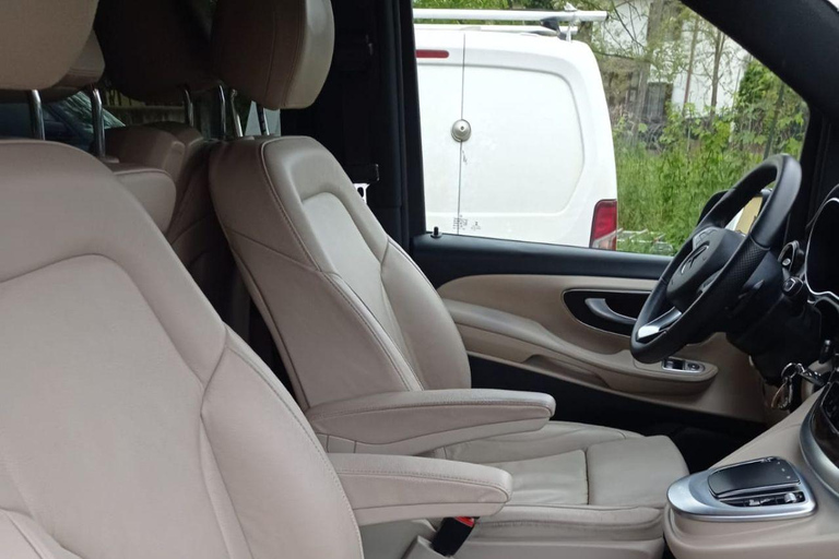 From Bellagio center : Private 1-Way Transfer to Milan City Sedan From Bellagio center : Private 1-Way Transfer to Milan