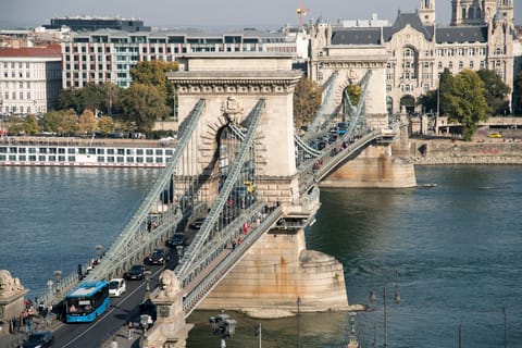 Grand City Tour (3 hours)