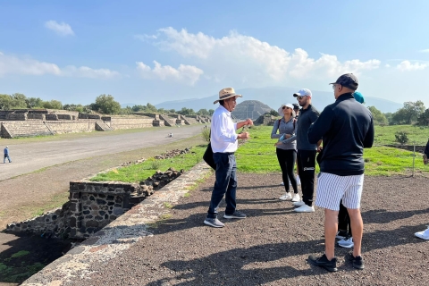 Teotihuacan : Visite avec un habitant, transport et nourriture