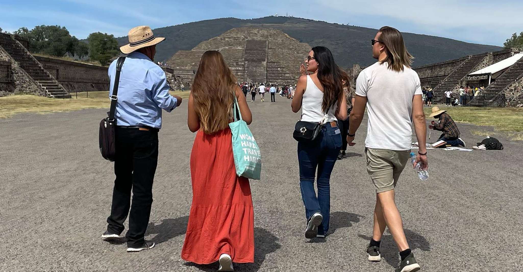 Teotihuacan, Tour con un locale, trasporti & cibo - Hizvo