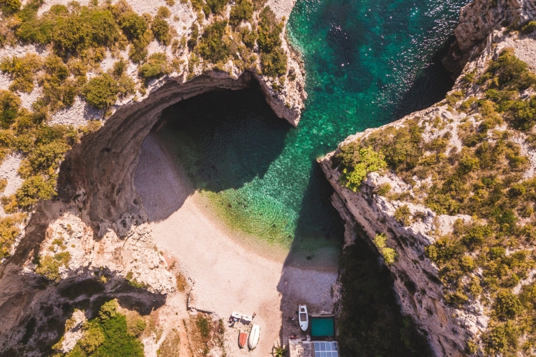 Grotte bleue et visite des 5 îles au départ de Split