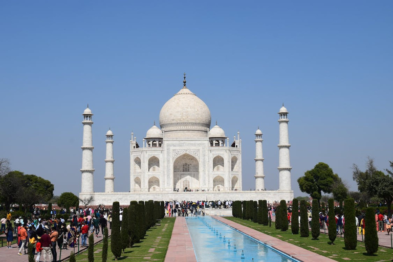 Vanuit Delhi: Taj Mahal-nachttour met privéautoVan Delhi: Taj Mahal en Agra nachttour per privéauto