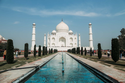 Vanuit Delhi: Taj Mahal-nachttour met privéautoVan Delhi: Taj Mahal en Agra nachttour per privéauto