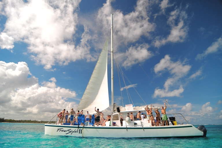Ocean Adventures Punta Cana: Wycieczka katamaranem żaglowym i słonecznym