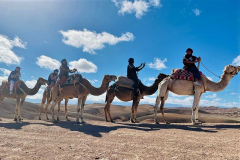 Marrakech: Excursão ao deserto de Agafay com quadriciclo, passeio de camelo e jantar