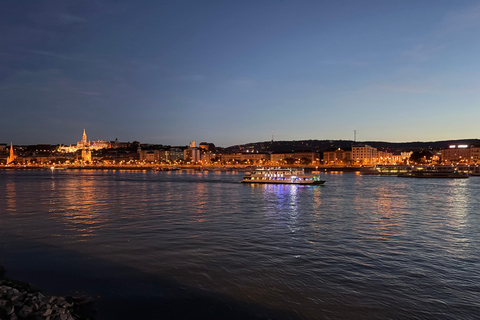 Budapest: Danube Cruise with panorama veview