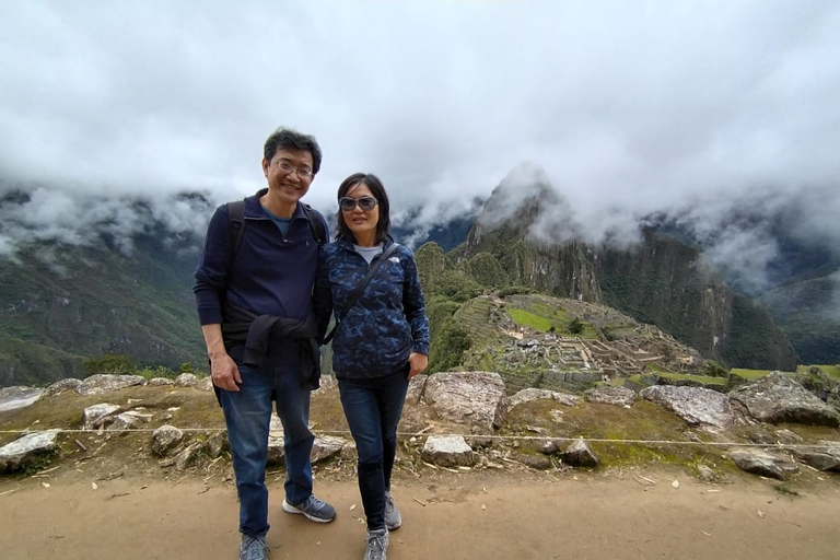 From Cusco: Private Tour 4D/3N - Inca Trail to Machu Picchu