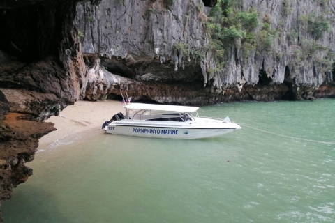 Privates VIP Schnellboot zur James Bond Insel