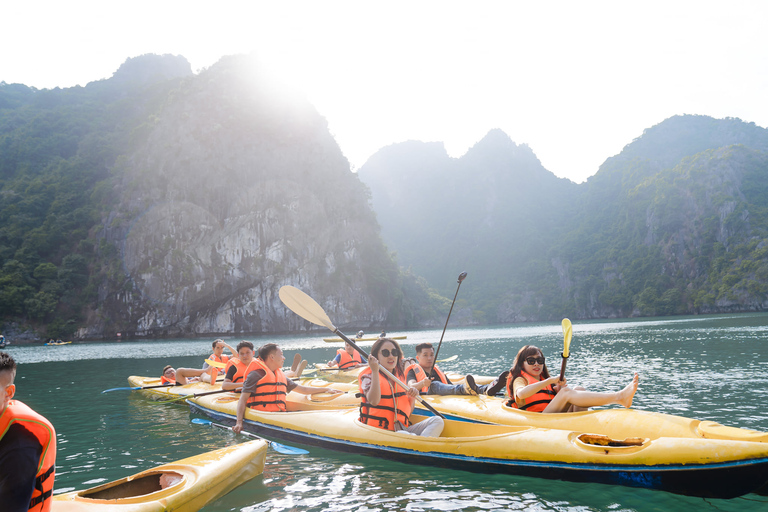 Crociera Aspira: fuga di lusso 2G1N alla baia di Ha Long - Lan HaJunior Suite con balcone privato