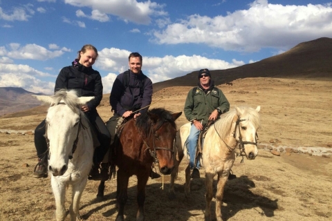 Afrique du Sud : 2 jours de randonnée à dos de poney au Lesotho et 4x4 au col de Sani