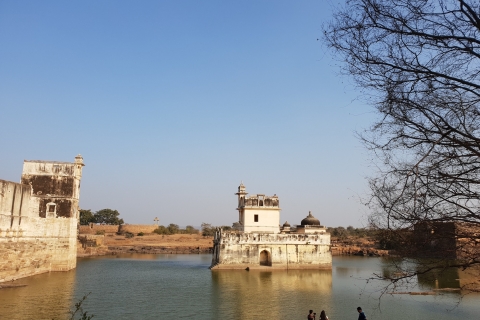 Bezoek Pushkar & Chittor Fort met Udaipur drop vanuit Jaipur