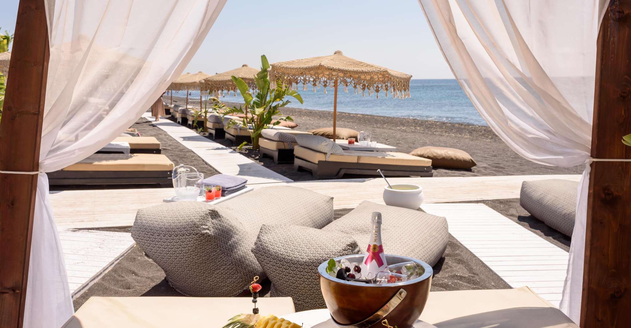 Perivolos Beach, Sun-Bed Experience FortyOne Bar Restaurant - Housity