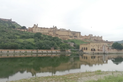 Jaipur: Ganztägige Stadtrundfahrt durch Jaipur mit dem AutoTour mit Guide + AC Auto