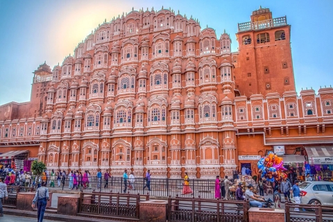 Jaipur : Tour de ville local de Jaipur en voitureVisite avec droit d'entrée + déjeuner + guide + voiture