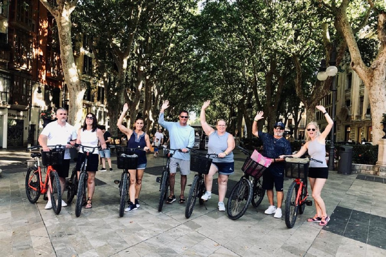 Discovering Palma on a bicycle tour