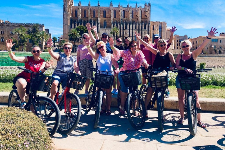 Discovering Palma on a bicycle tour