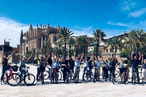 Discovering Palma on a bicycle tour