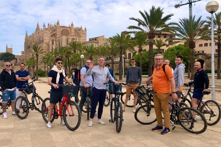 Discovering Palma on a bicycle tour