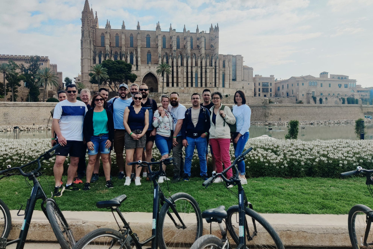 Discovering Palma on a bicycle tour