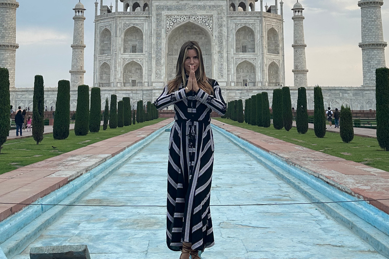 Z Delhi wycieczka Samday Taj Mahal z ekskluzywnymi zdjęciamiZ Delhi Samday Taj Mahal wycieczka z ekskluzywnymi zdjęciami