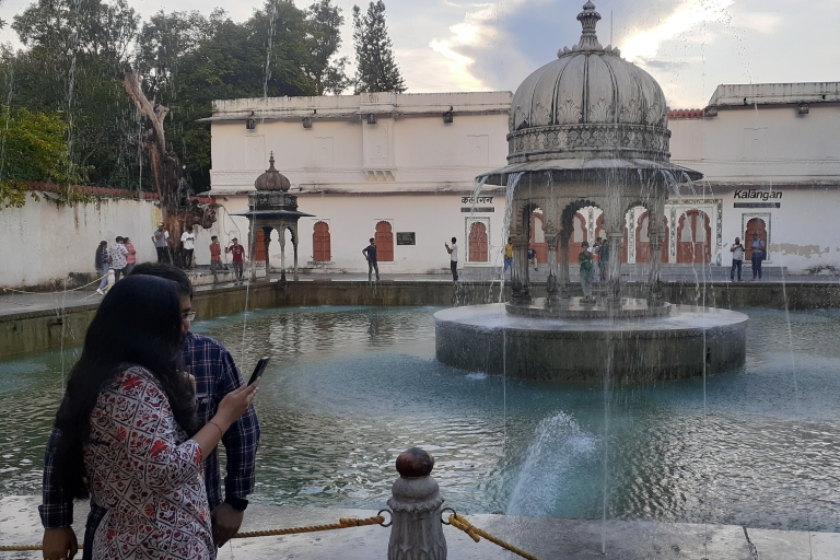 Udaipur: Prywatna wycieczka z przewodnikiem po mieście w UdaipurOpcja standardowa