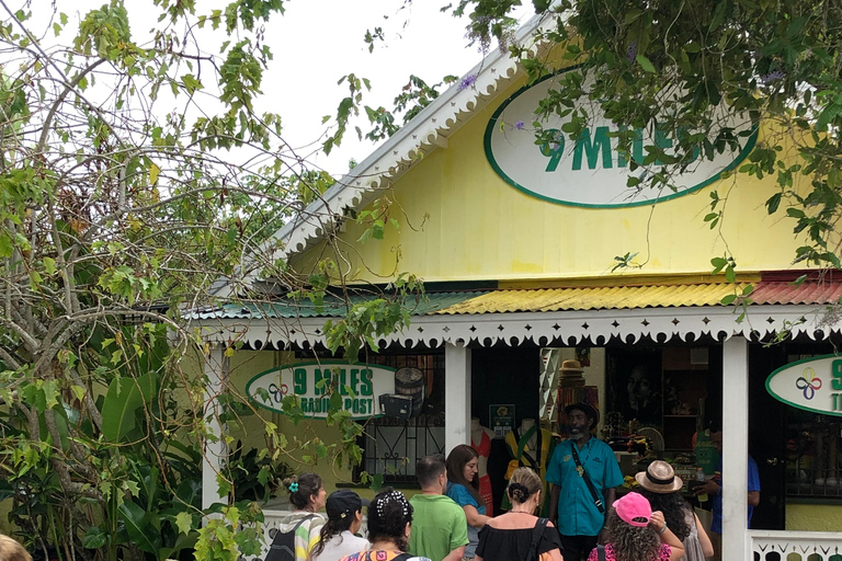 鲍勃·马利九英里之旅（从蒙特哥贝和法尔茅斯出发）鲍勃·马利9英里之旅（从蒙特哥贝和法尔茅斯出发）