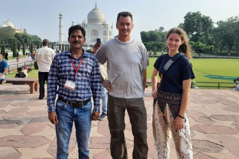 Von Delhi: Sonnenaufgang Taj Mahal Private TourTour mit Eintritt mit Frühstück & Mittagessen