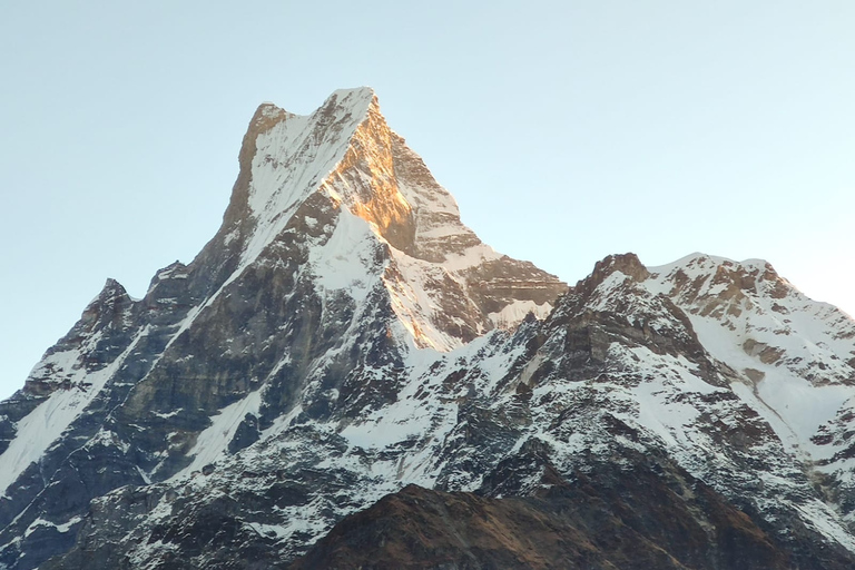 Vue panoramique de l'Everest avec coucher et lever du soleil