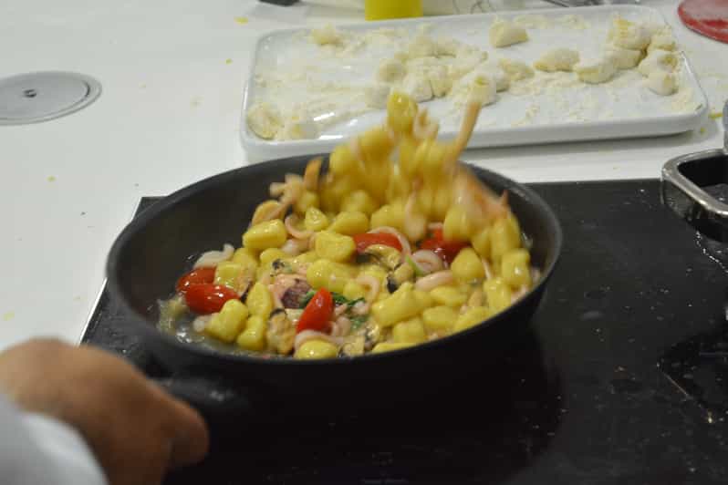 Hausgemachte Pasta und Meeresfrüchte Kochkurs mit Abendessen | GetYourGuide