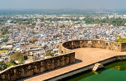 Visit Chittorgarh Fort with Pushkar Drop from Udaipur. - Housity