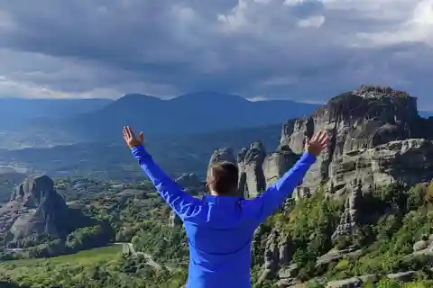 Meteora: Private Day Trip from Thessaloniki