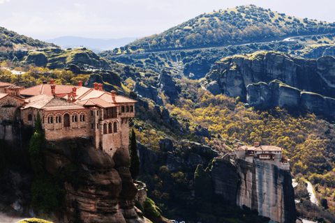 Meteora: Private Day Trip from ThessalonikiMeteora Day Trip