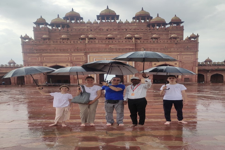 Da Agra: Fatehpur Sikri e tour privato di mezza giornata del mercato